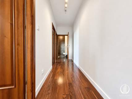 Czteropokojowy apartament na Woli