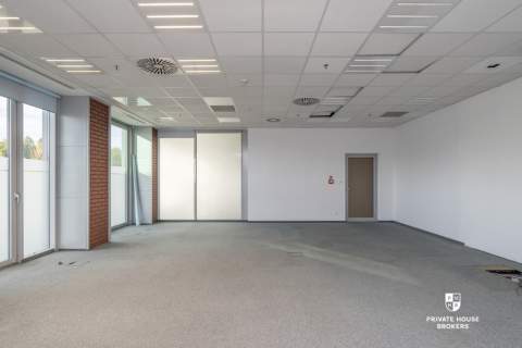 Parterowy lokal usługowy 75 mkw