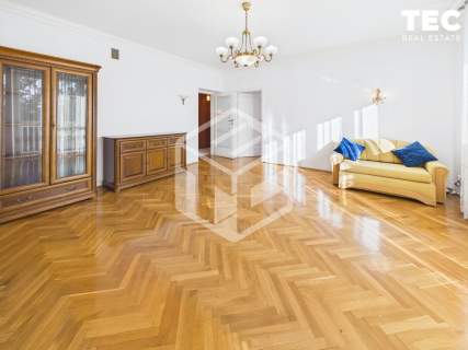 Przedwojenna elegancja w sercu Warszawy   88 m w Domu Oficerskim