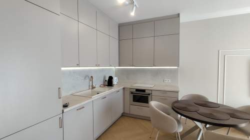 DO WYNAJĘCIA 3 pokoje balkon, klima PIERWSZY NAJEM