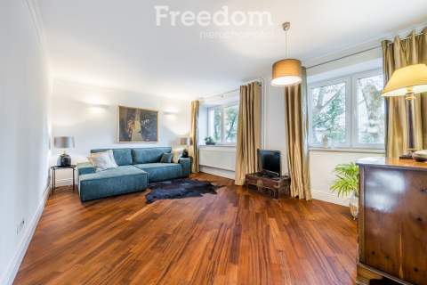 Wygodny, przestronny i klimatyczny apartament