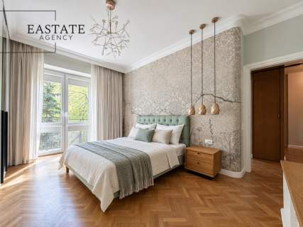 Designerskie mieszkanie na Powiślu w kamienice Śródmieście Gar