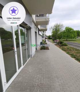 Przestronny lokal handlowo-usługowy