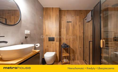 DOM Z 7 APARTAMENTAMI BARDZO BLISKO MARZA