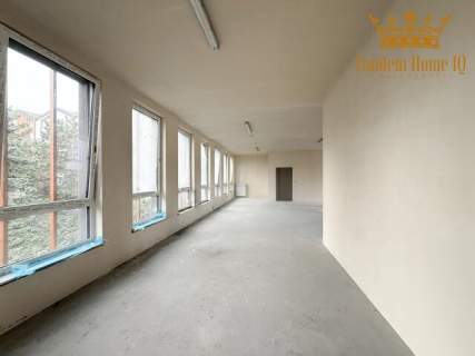 Nieruchomość komercyjna na sprzedaż, 888 m2, Warszawa