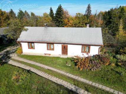 DREWNIANY DOM NA WZGÓRZU WŚRÓD LASÓW, 4,04 HA ZIEMI