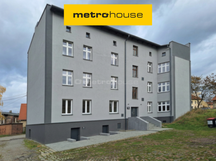 33,72 m2-parter miejsce postojowe - do wykończenia