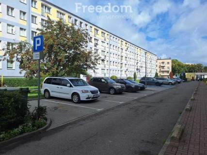 Nieruchomość położona przy Parku im. Henryka Dąbrowskiego