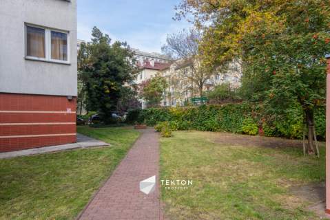 3 pokoje po remoncie z balkonem 62,40 m Poznań