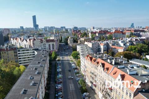 Piękne przeszklenia, centrum, przestronne