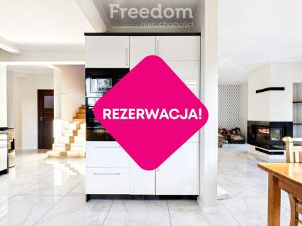 Dom z garażem i tarasem w Nowej Wsi