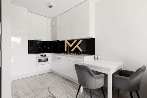 2-pokoje 35m2 Wysoki standard Taras 20m2 MP Promenady Wrocławskie
