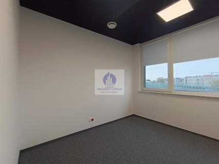 Włochy lokal biurowy 91,30 m2 do wynajęcia
