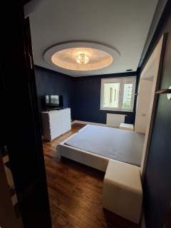 Apartament 3 pokoje 76 m2,duża loggia,klima,sauna,Zacisze