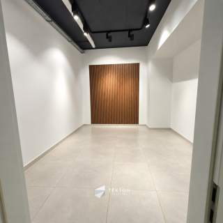 190M2 lokal do wynajęcia, parking, witryny