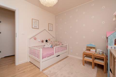 3-pokojowy apartament z balkonem - Na sprzedaż