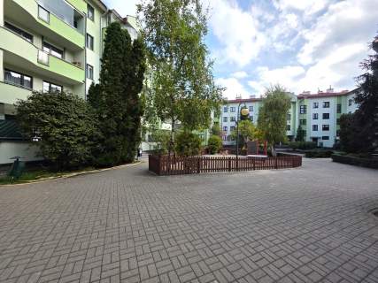 Metro 12 min Duży balkon Zieleń za oknem Galeria Północna
