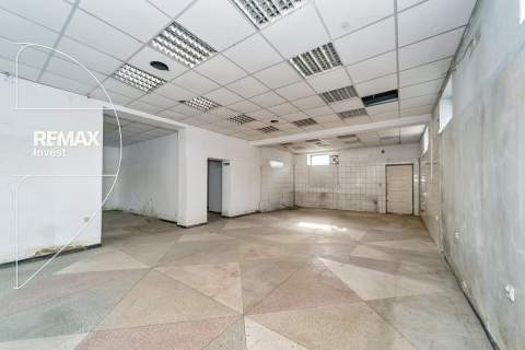 Lokal z parkingiem w centrum miasta