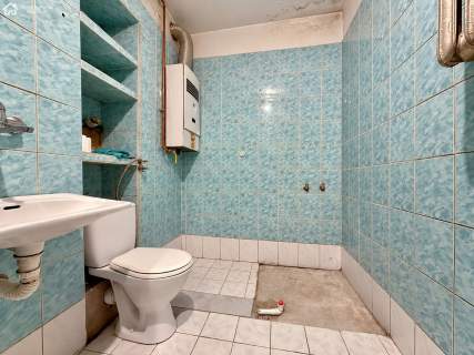 3 pokoje Balkon Do remontu Duży potencjał