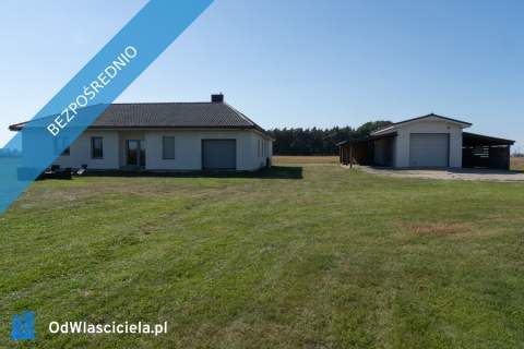 Dom parterowy 235 m2, 2 garaże, działka 2.500m2