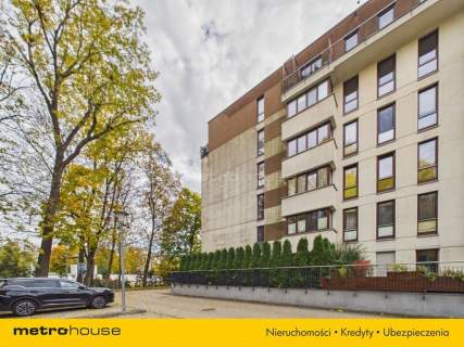 Prywatny ogród miejsce postojowe Fajny Dom