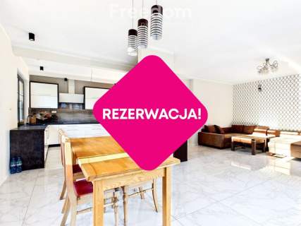 Dom z garażem i tarasem w Nowej Wsi