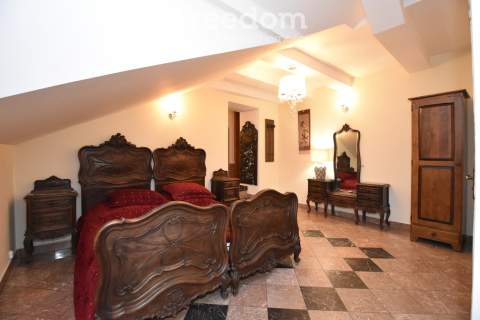 Pałac Tarnowskich zabytkowy kompleks hotelowy z SPA 1,36 ha