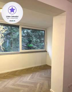 Dom po remoncie dla firmy, blisko metro, parking
