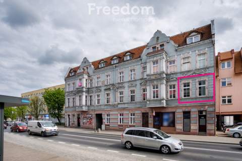 Przestronne mieszkanie 90 m w starej kamienicy