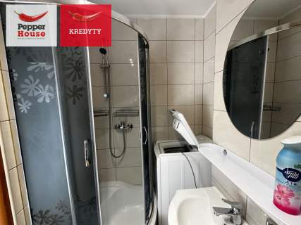 Jasna kawalerka po remoncie Metro Bródno