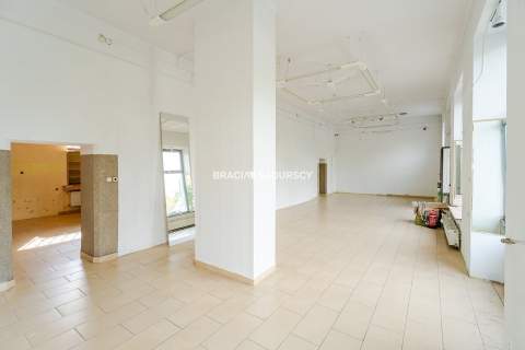 Lokal usługowo-handlowy ok. 150m2 duża witryna