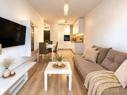 2 pokoje 44 m Loggia 10 m Bagry
