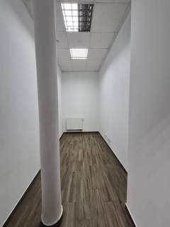 Lokal parterowy usługowo-handlowy 137 m do wynajęcia I Łódź Centr
