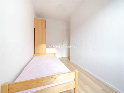 64m2 4 pok os kuchnia balkon Bronowice