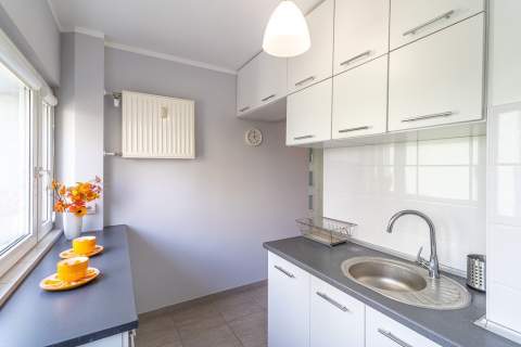 Lutomierska 2 pokoje po remoncie z balkonem