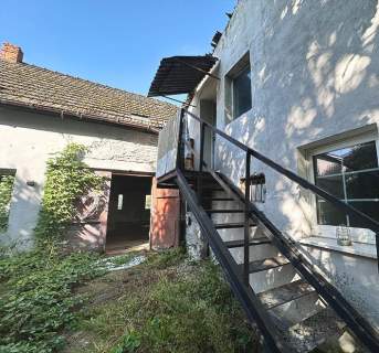 Klimatyczny dom z cegły 120 m warsztat 250 m 
