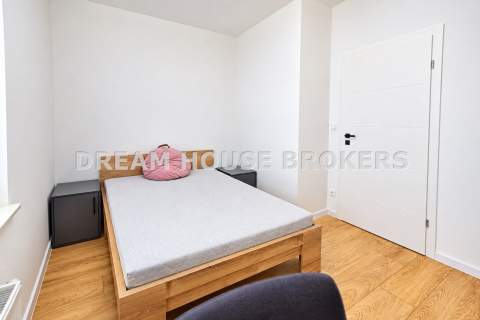 2 pokoje-43m2, Żołnierzy 9 DP, duży balkon parking