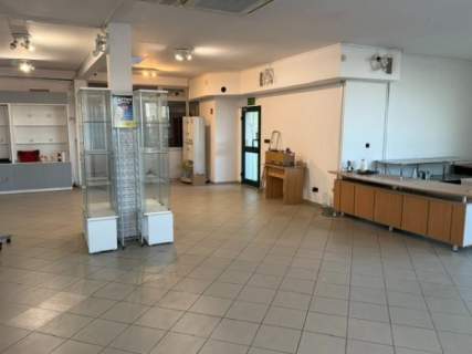 Lokal użytkowy na sprzedaż, 400 m2, Lubliniec