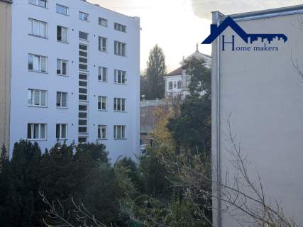 Kawalerka/Balkon/Kamienica/Blisko metra