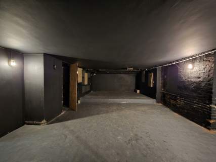 Lokal 140 m na klub, studio, salę prób lub escape room