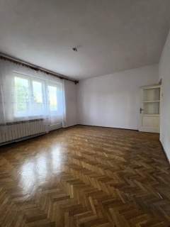 Przestronny dom z potencjałem