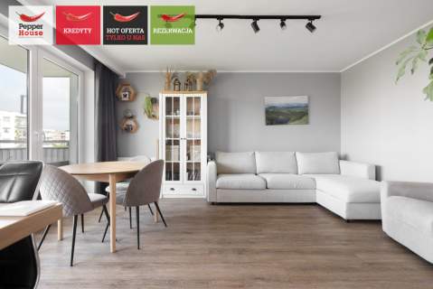 Przestronne mieszkanie z widokiem na jeziorko