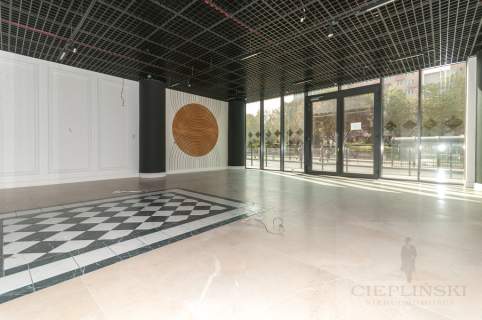 Hanza Tower - parter, witryny lokal w centrum