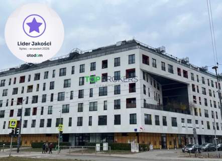 Przestronny lokal z własnym wejściem, garaż