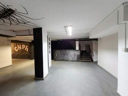 Lokal 140 m na klub, studio, salę prób lub escape room