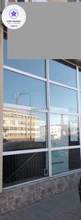 Lokal z witrynami, duży ruch pieszy i samochodowy