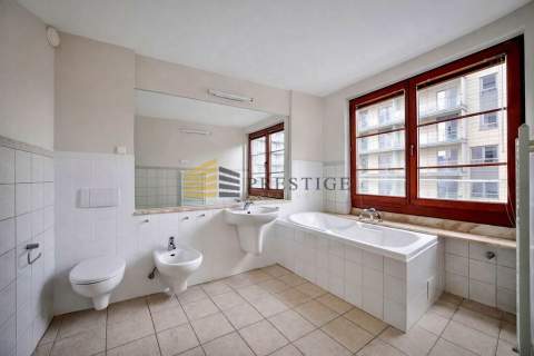 Atrakcyjny apartament na wynajem 106m2
