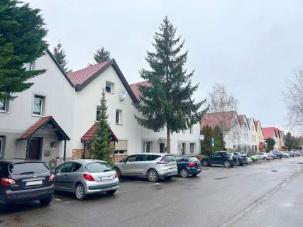 Skrajny szeregowiec, 6 pokoi - dla rodziny