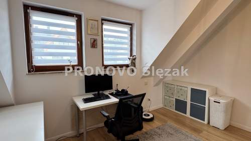 Sprzedam 4-pokoje z balkonem Oborniki Śląskie