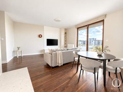 Czteropokojowy apartament na Woli